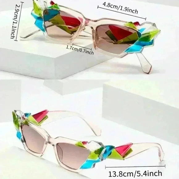 Artsy Retro 50s Exaggerated Cat Eyes Pink Sunglasses with Crystal Gem Cuts - Picture 6 of 9